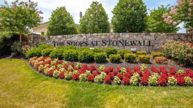 The Shops at Stonewall signage